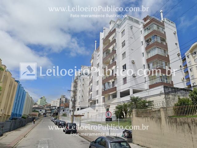 FLORIANÓPOLIS (SC): APTO. COM VAGAS DE GARAGEM, localizado em Florianópolis - SC, bairro Subdistrito do Estreito