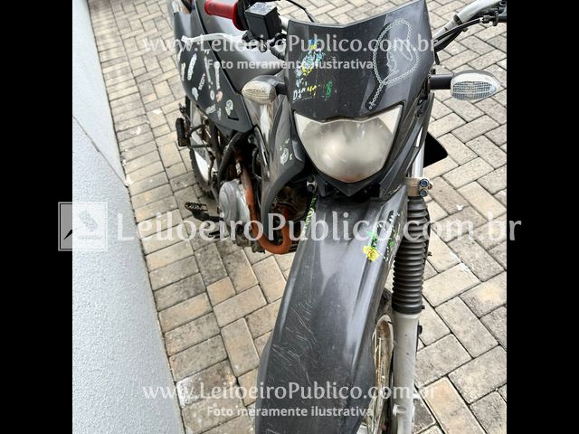 Motocicleta Yamaha XTZ 125E 2012