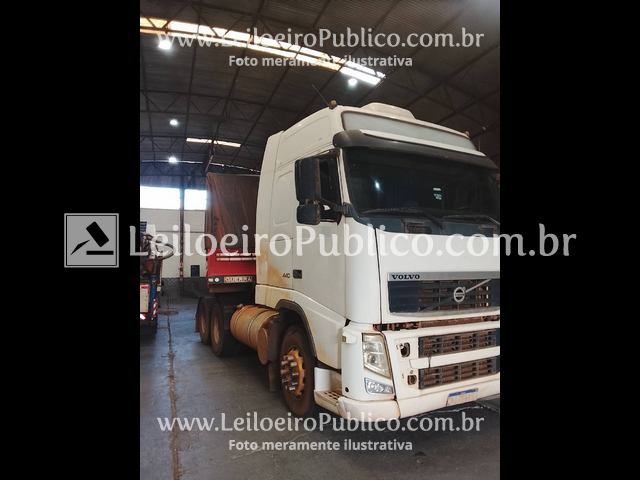 CAMINHÃO TRATOR VOLVO/FH 440 6X2T, ANO 2011 — foto 12 de 20